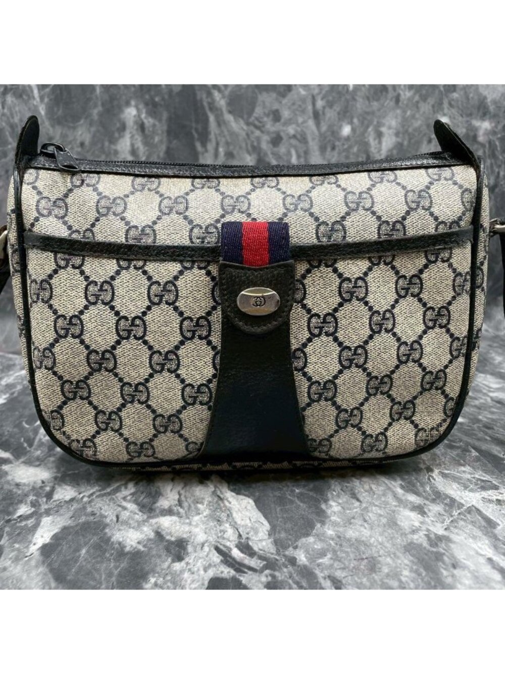 Gucci GG Sherry Line Shoulder Bag Navy Logo - Picture 2 of 10